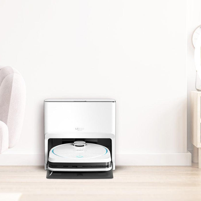 Celebrating Excellence: Solenco's Hobot Legee D8 Robot Vacuum Cleaner Wins Prestigious Award